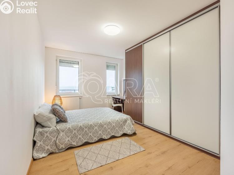 Prodej bytu 2+KK Praha, Semická 2026/12 č. 8