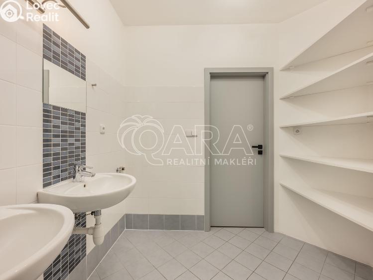 Prodej bytu 2+KK Praha, Semická 2026/12 č. 13