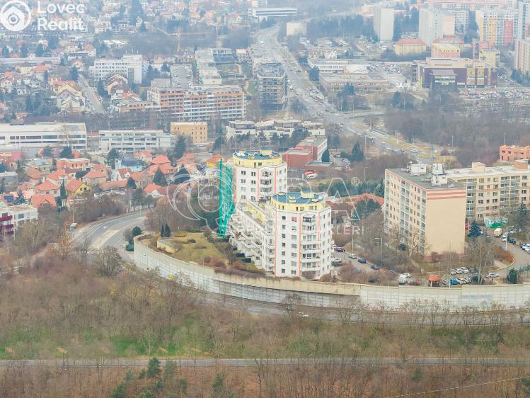 Prodej bytu 2+KK Praha, Semická 2026/12 č. 33