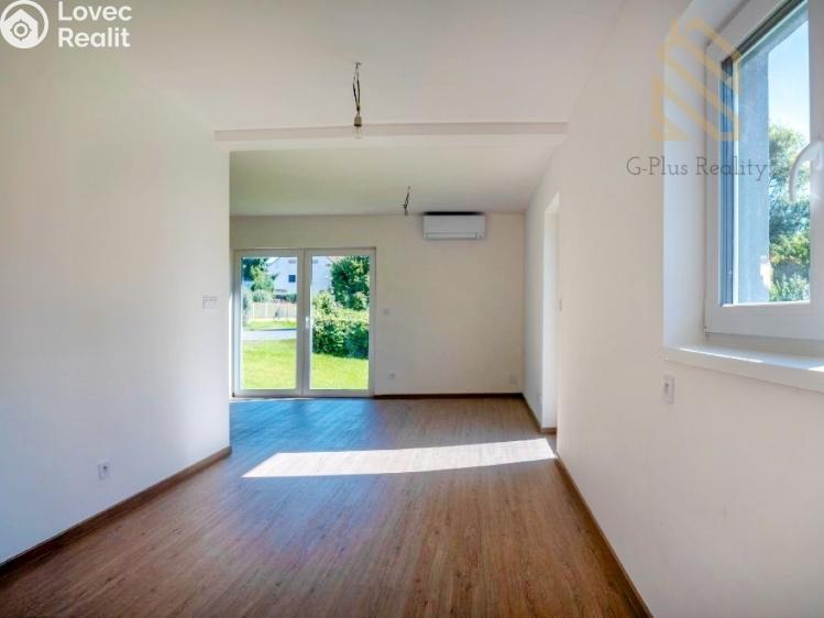 Prodej rodinného domu Uhersko č. 8