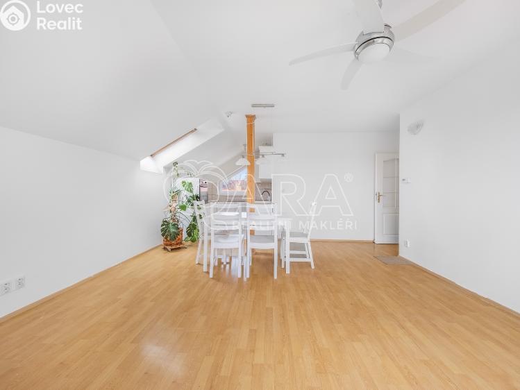 Pronájem bytu 3+KK Dobřichovice, Raisova 357 č. 4