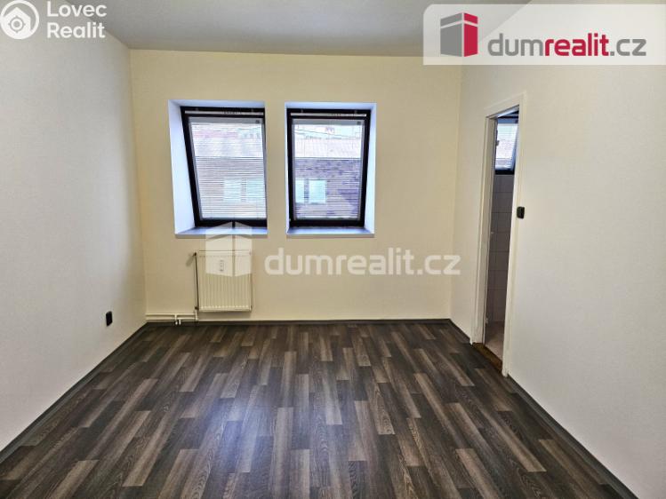 Pronájem bytu 2+1 Lovosice, Wolkerova č. 3