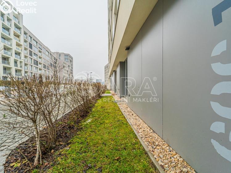 Rent apartment 1+KK Praha, U Mlýnského kanálu 696/12 č. 17