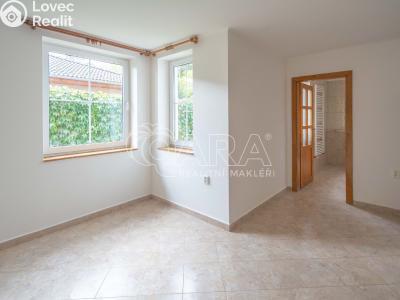 Pronájem bytu 2+1 Ovčáry č. 4