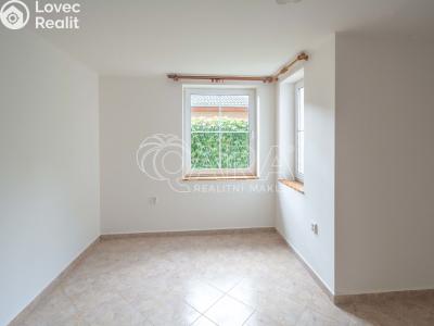 Pronájem bytu 2+1 Ovčáry č. 6