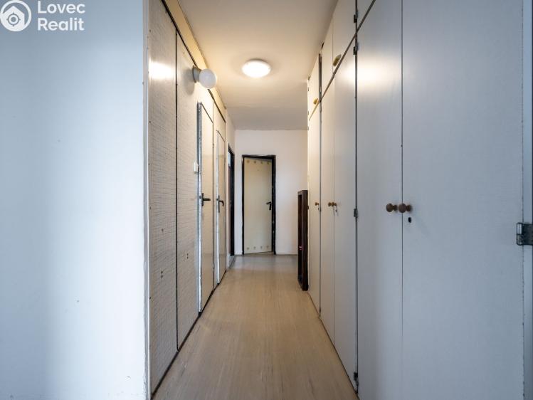 Prodej bytu 3+1 Pardubice, Jiráskova 1295 č. 8