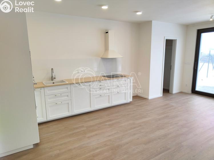 Pronájem bytu 4+KK Vysoký Újezd, Na Výsluní 353 č. 2