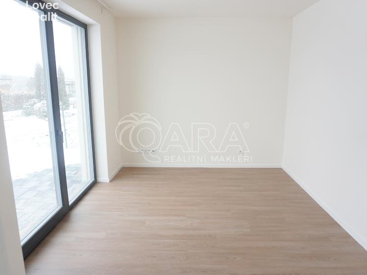 Pronájem bytu 4+KK Vysoký Újezd, Na Výsluní 353 č. 8