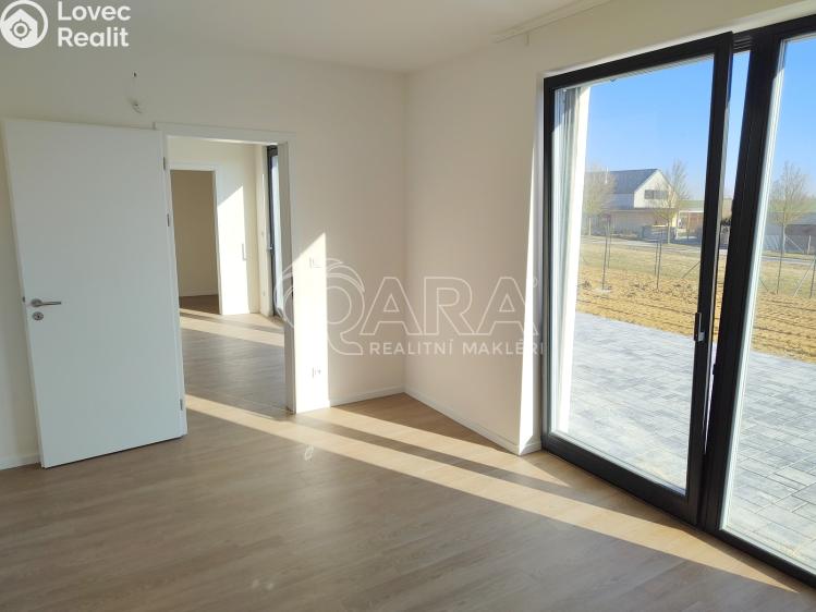 Pronájem bytu 4+KK Vysoký Újezd, Na Výsluní 353 č. 9