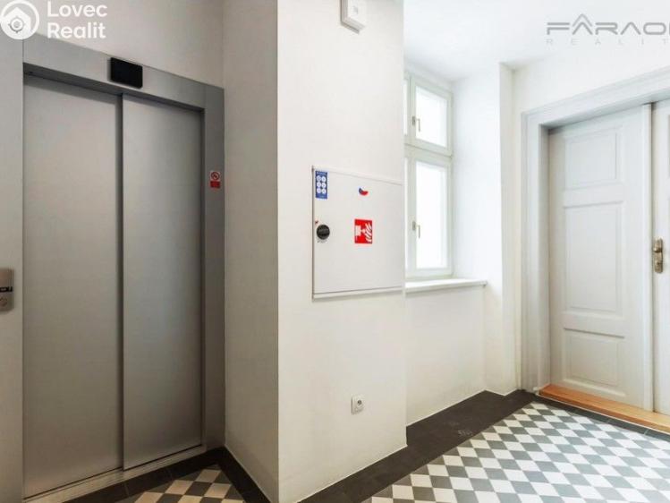 Rent apartment 2+KK Praha, Sokolovská č. 11