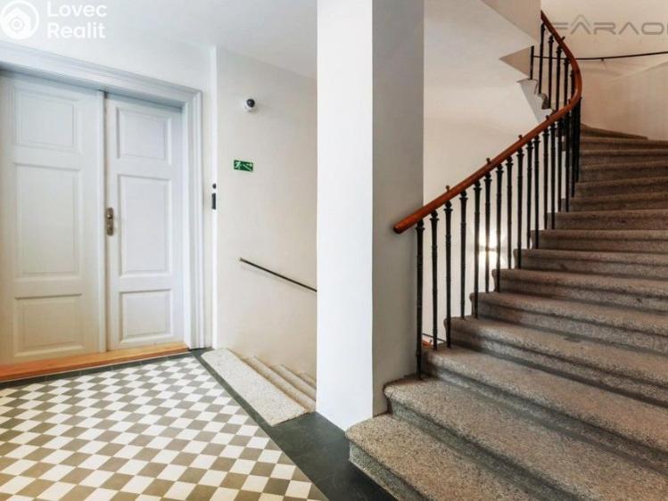 Rent apartment 2+KK Praha, Sokolovská č. 12