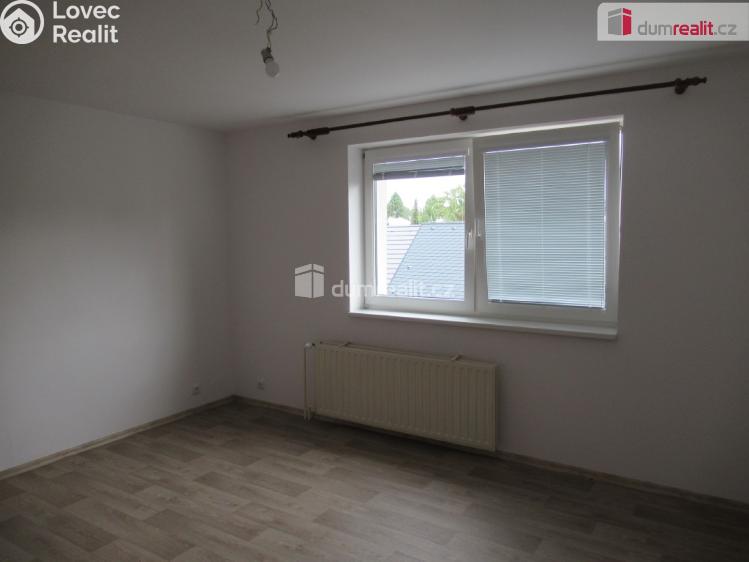 Pronájem bytu 2+1 Praha 8, Ořechová č. 11