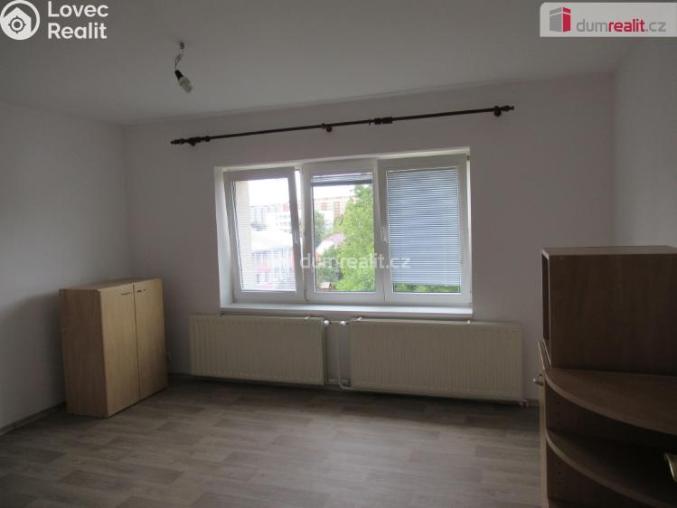 Pronájem bytu 2+1 Praha 8, Ořechová č. 15