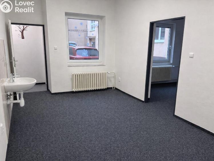 Pronájem kanceláře Praha, Přístavní 531/24 č. 7