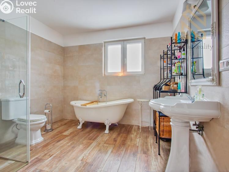 Prodej rodinného domu Píšťany č. 2