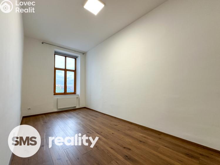 Pronájem bytu 3+KK Opava, Nákladní 400/16 č. 7