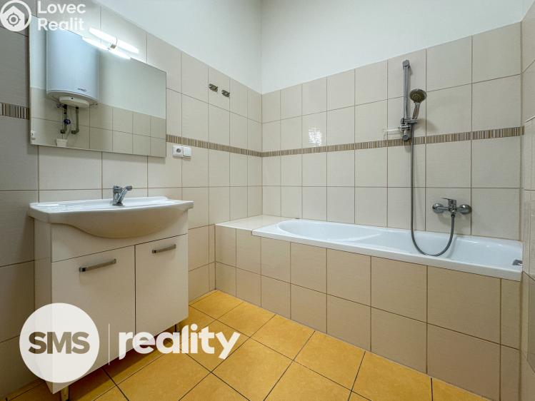 Pronájem bytu 3+KK Opava, Nákladní 400/16 č. 9