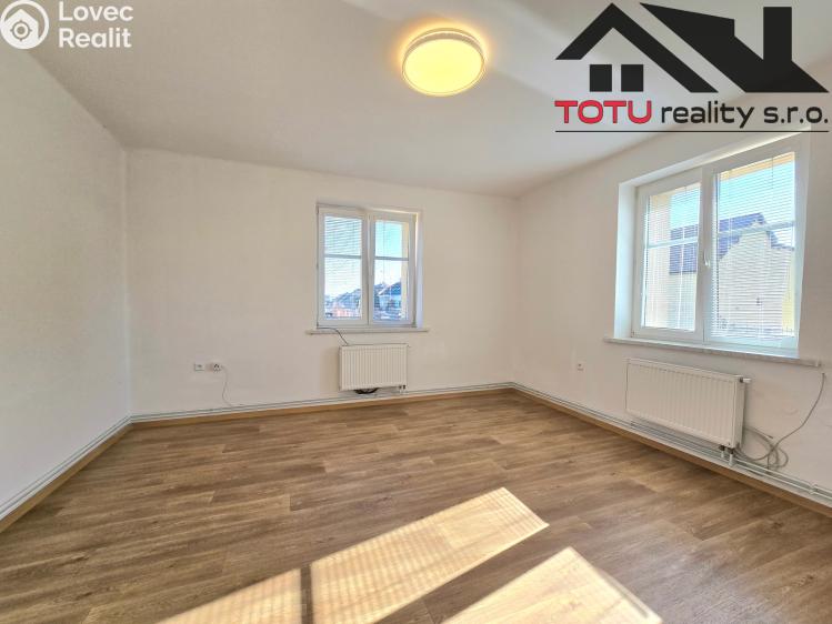 Pronájem bytu 2+KK Jaroměř č. 8