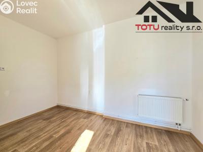 Pronájem bytu 2+KK Jaroměř č. 6