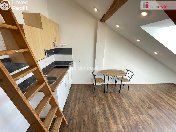 Pronájem bytu 1+KK Praha 4, Magistrů č. 5