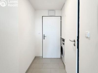 Pronájem bytu 1+KK Praha, Poděbradská č. 5