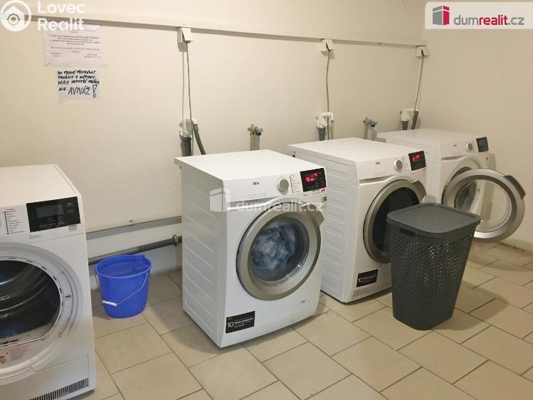 Rent apartment 1+1 Praha 5, Pod Žvahovem č. 10