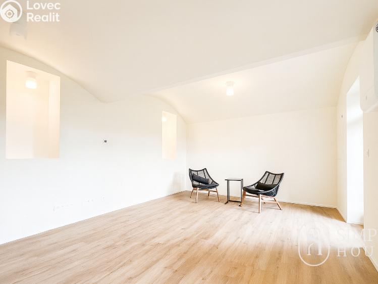 Pronájem bytu 1+KK Praha, Boleslavova č. 5