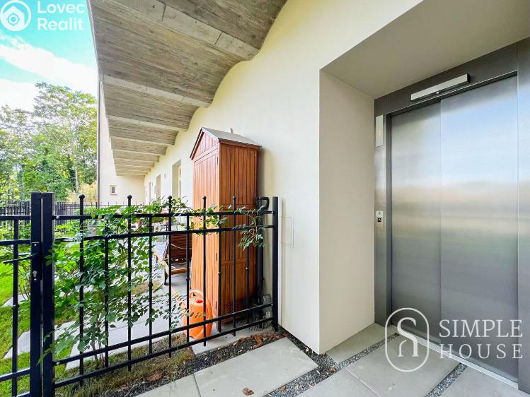 Pronájem bytu 1+KK Praha, Boleslavova č. 11