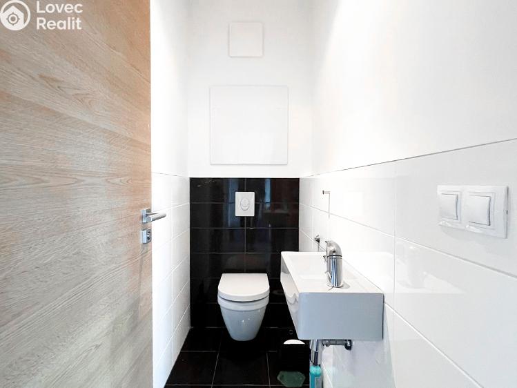 Pronájem bytu 2+KK Praha, Sousedíkova č. 8