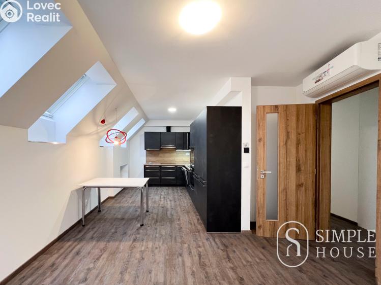 Pronájem bytu 3+KK Praha, Jankovcova č. 3