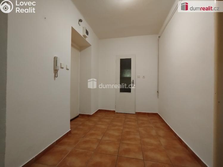Pronájem bytu 2+1 Cheb, Hálkova č. 9