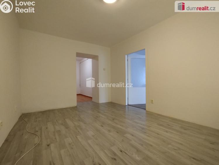 Pronájem bytu 2+1 Cheb, Hálkova č. 31