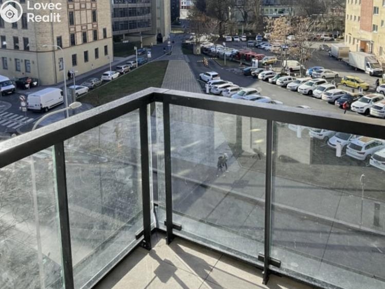 Pronájem bytu 1+KK Praha, Sanderova č. 8