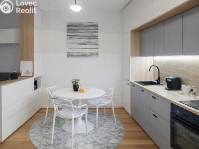 Pronájem bytu 1+KK Praha, Sanderova č. 3