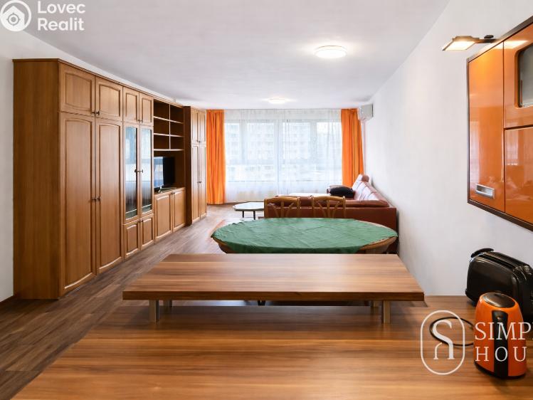 Rent apartment 2+KK Praha, Raichlova č. 2