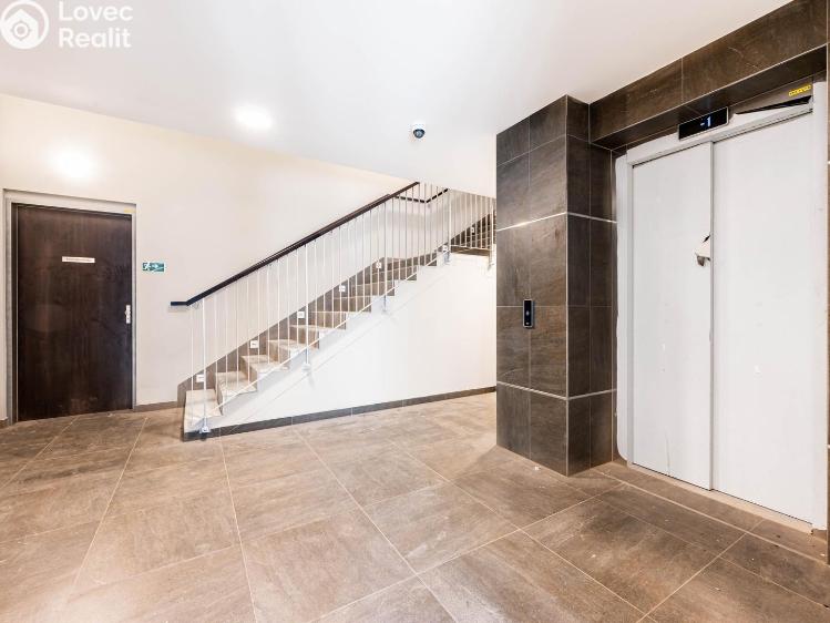 Pronájem bytu 1+KK Praha, Kotlaska č. 6