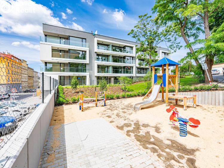 Pronájem bytu 1+KK Praha, Kotlaska č. 12