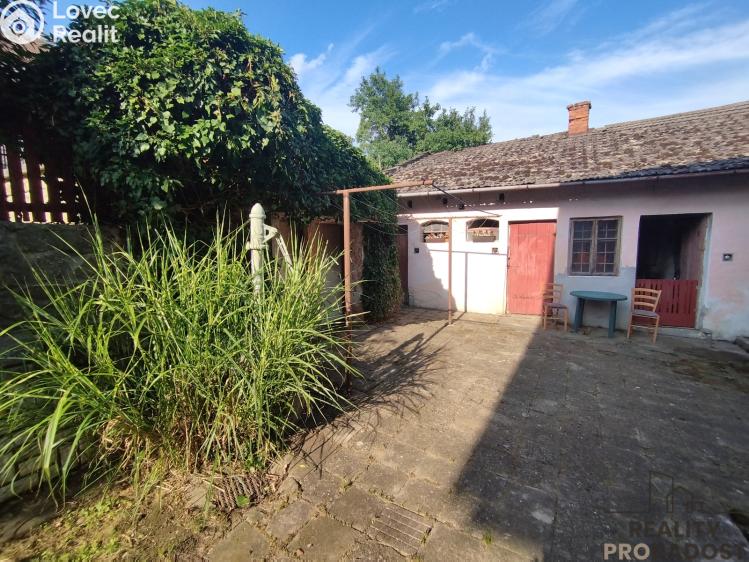 Prodej rodinného domu Přílepy č. 8