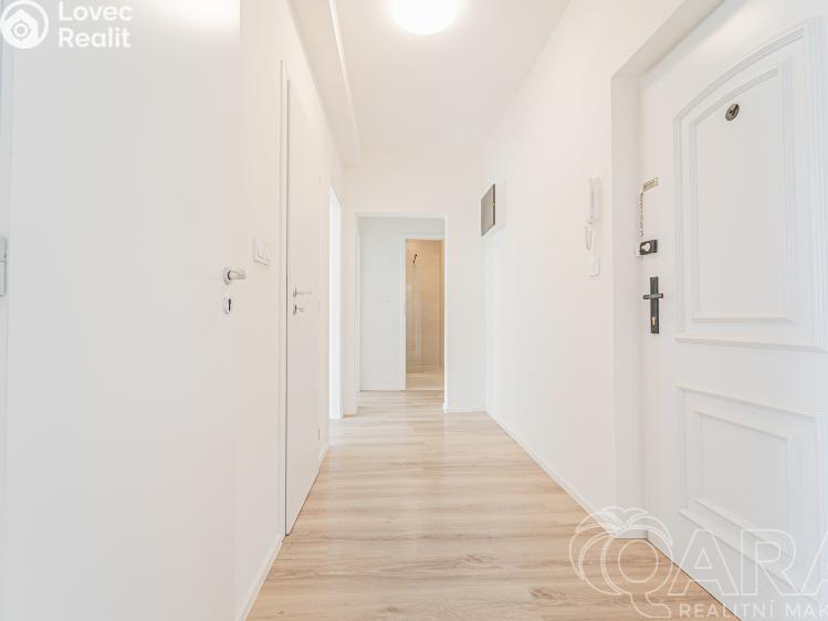 Pronájem bytu 3+KK Kladno, Bělehradská č. 14