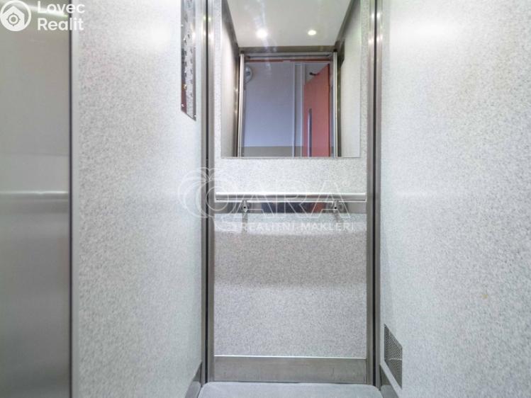 Продажа квартиры 3+1 Neratovice, nám. Republiky 986 č. 17