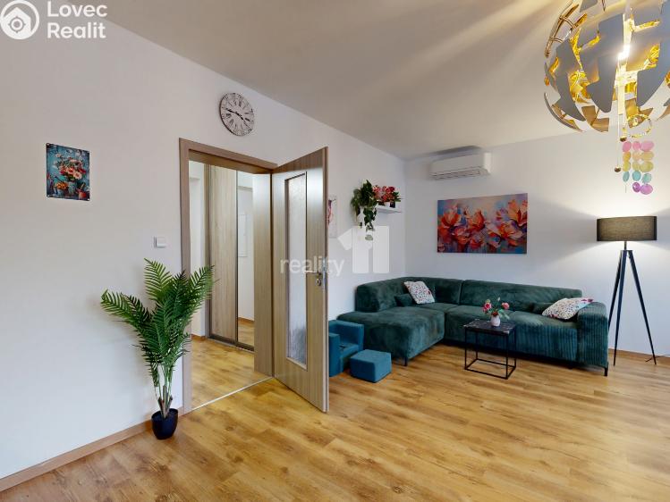 Prodej bytu 4+KK Dolní Břežany, K Břežanům č. 10