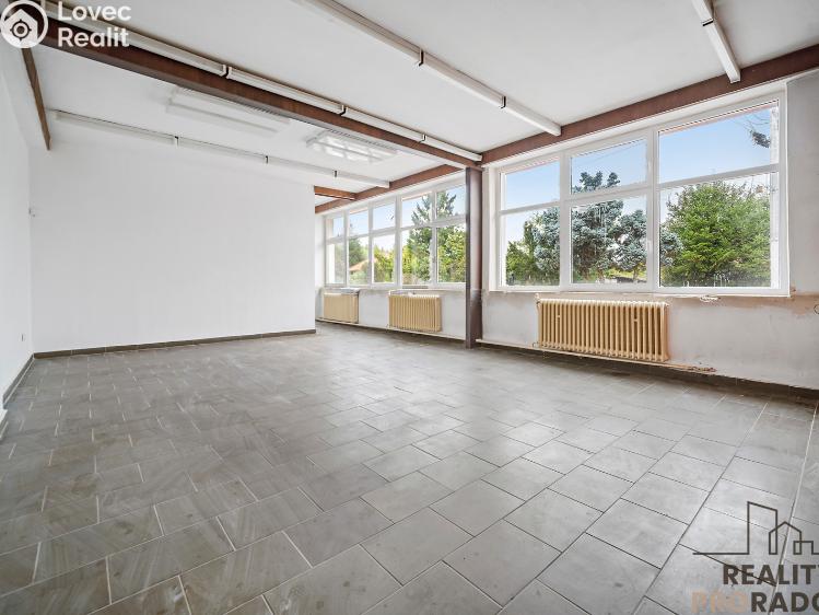 Pronájem obchodního prostoru Řečany nad Labem, 1. máje č. 1