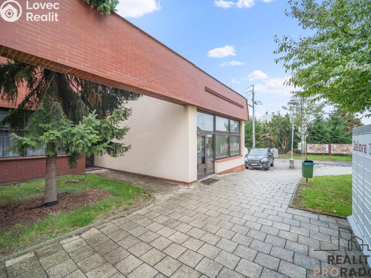 Pronájem obchodního prostoru Řečany nad Labem, 1. máje č. 4