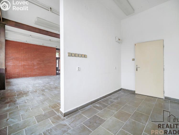 Pronájem obchodního prostoru Řečany nad Labem, 1. máje č. 5