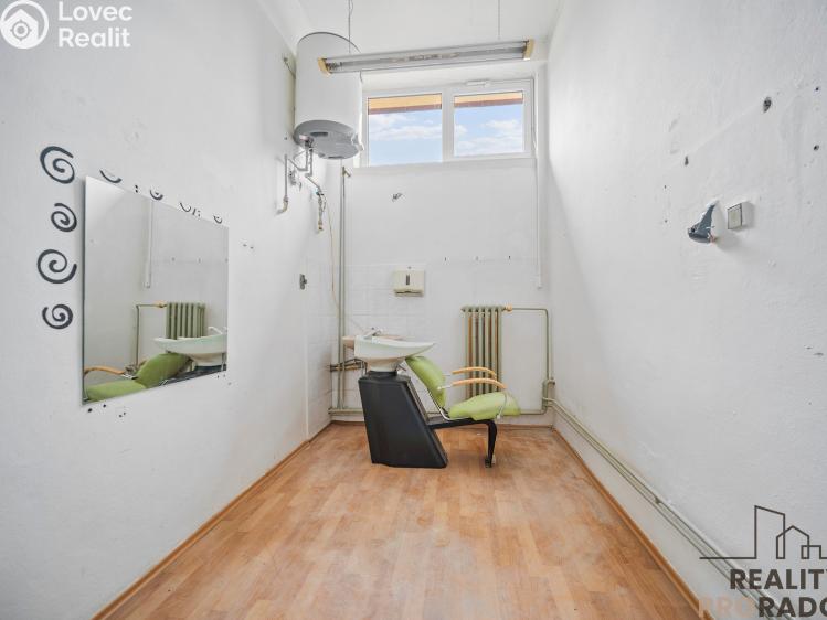 Pronájem obchodního prostoru Řečany nad Labem, 1. máje č. 1