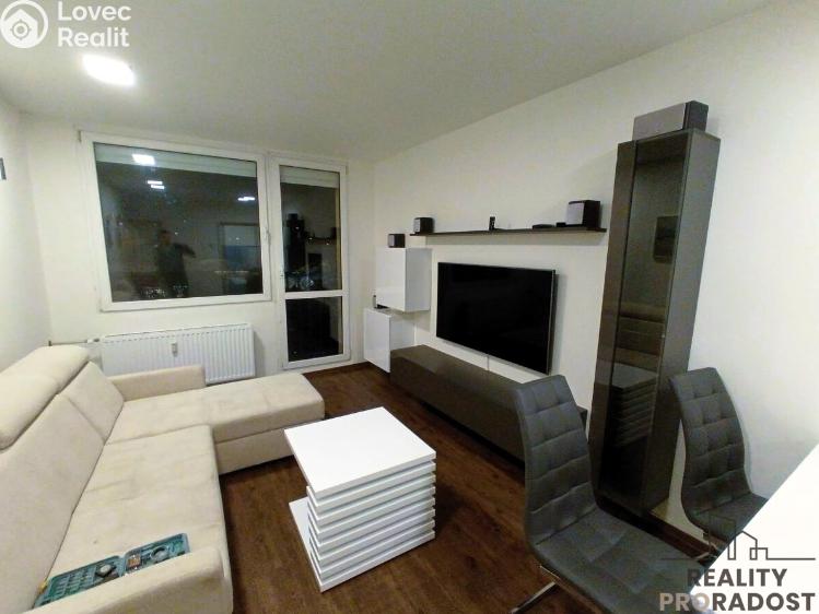 Rent apartment 2+KK Praha, Frýdlantská č. 1