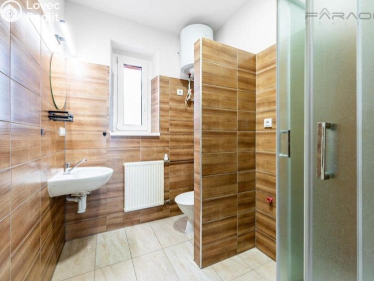 Sale commercial properties Lety č. 9