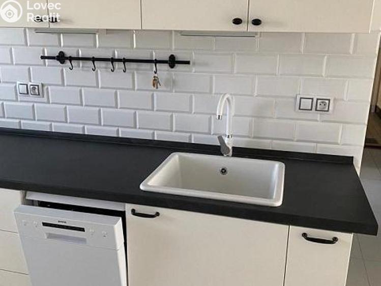 Pronájem bytu 2+1 Mladá Boleslav, Sadová 746/44 č. 2