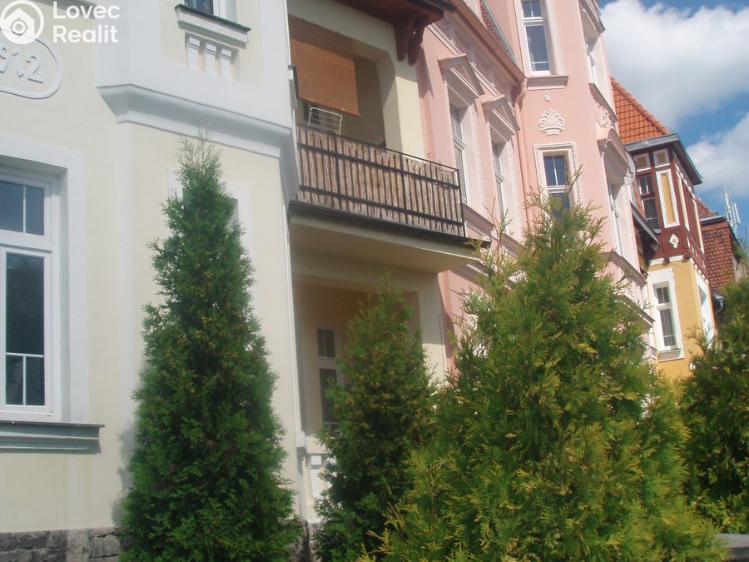 Sale apartment building Teplice, Baarova č. 12