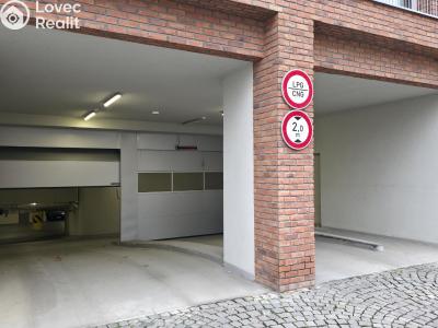 Pronájem garážového stání Praha, Křižíkova č. 6